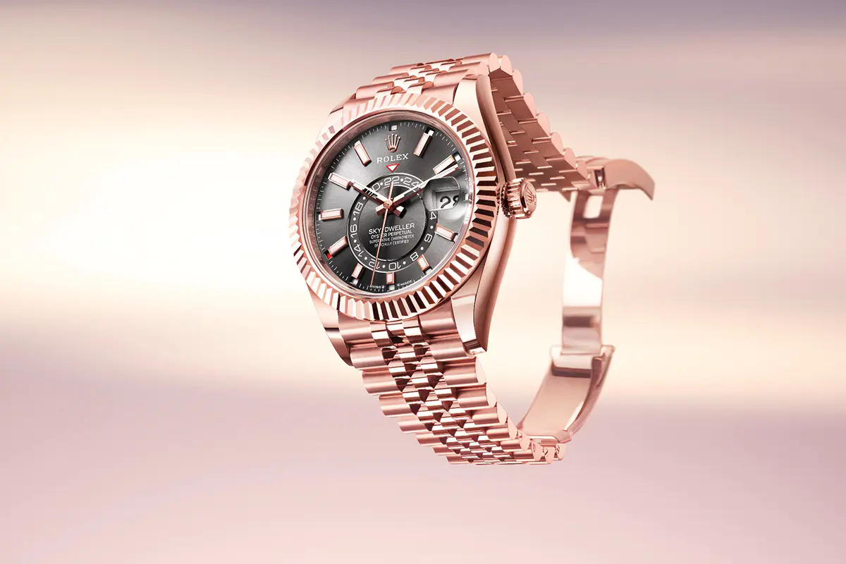 Scopri Rolex Sky-Dweller presso Bisio Orologi e Gioielli, rivenditore Autorizzato Rolex a Asti